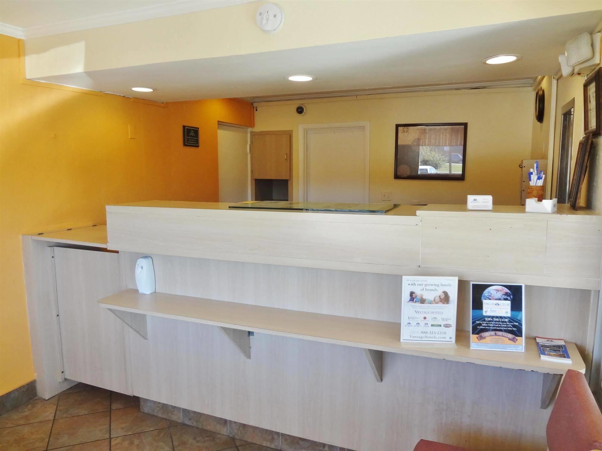 Americas Best Value Inn - Goldsboro Ngoại thất bức ảnh
