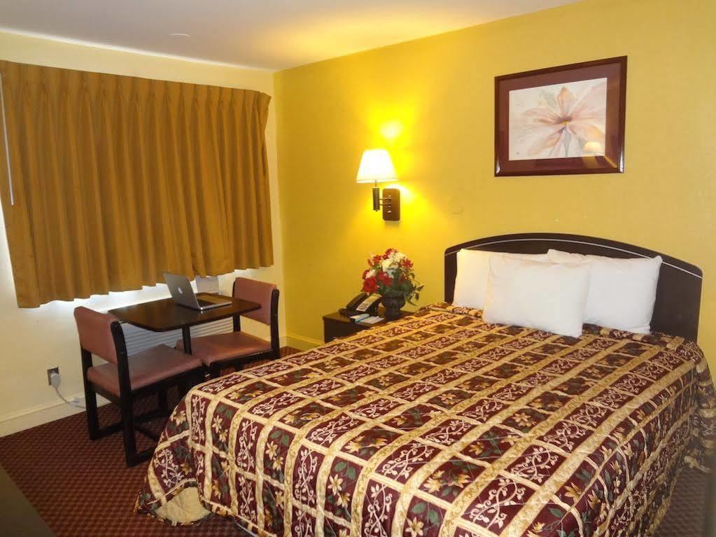 Americas Best Value Inn - Goldsboro Ngoại thất bức ảnh